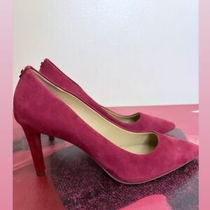 NWOT Michael Kors Burgundy Red Genuine Suede Heels Size 9